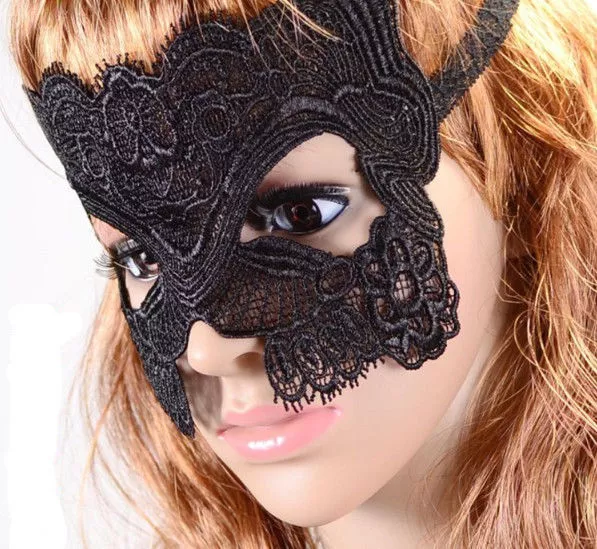 Maschera da gatto in pizzo nera elegantissima ideale per feste e travestimenti