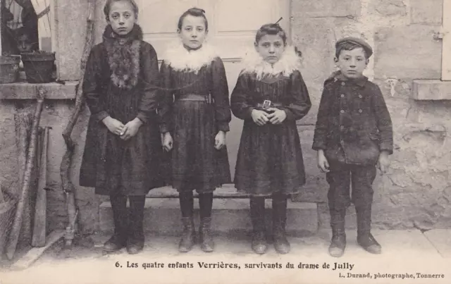 carte postale ancienne Drame de Jully, les quatre enfants Verrières ,1910