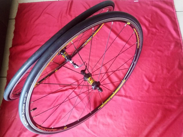 Mavic aksium race 700c deals