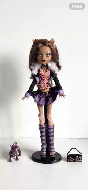 Monster High First Wave Original Ghouls Clawdeen Wolf Doll & Accessories.