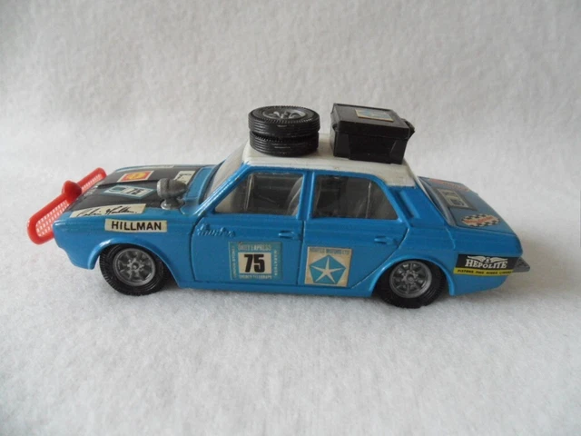 Corgi Toys Hillman Hunter Mark II N°13380/67 - Miniature 1/43 Bleu, Noire Et Blanche