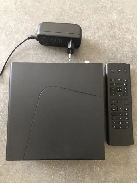 Décodeur TV HD 4K SFR DEC FIX STB7 + Base Disque Dur 500 Go Télécommande