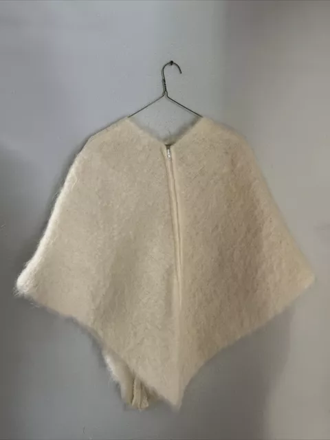 Vintage 70's Women's Handmade Hand Knit Finnish Ivory Shawl Cape Coat Warmer