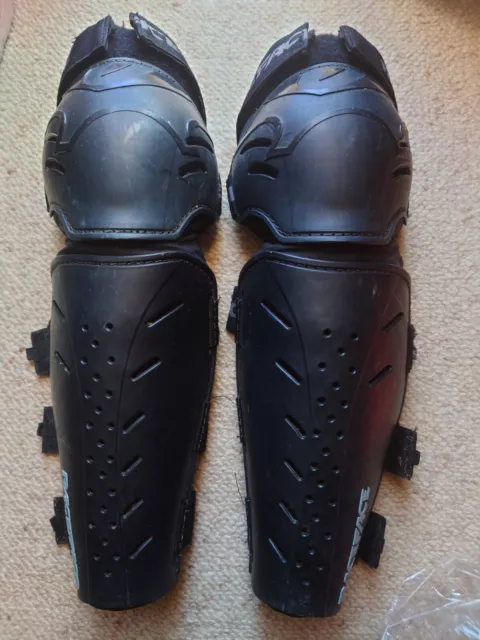 Raceface Knee Shin Guards