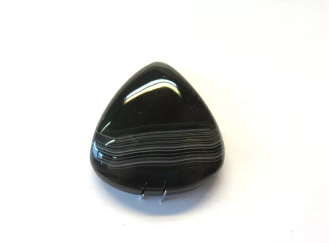 Onyx gebändert - Banded Agate Cabochon 33,3x31,5 mm 65 ct. Nr. U23052