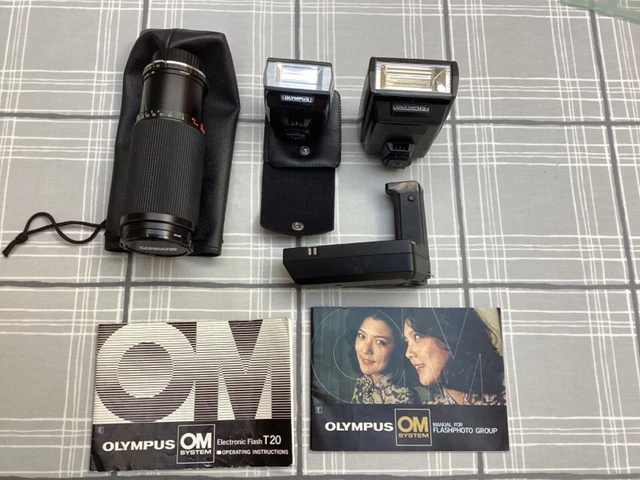 Flash Olympus OM Système T32 En Boîte Avec Documents. Fonctionne Bien