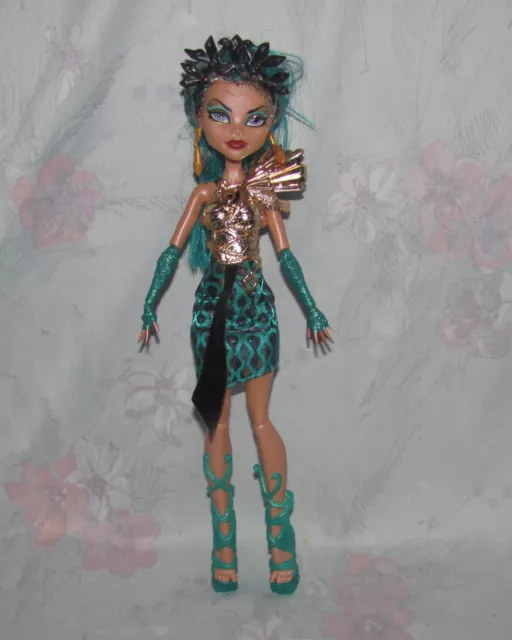 Monster High Nefera de Nile Doll - Boo York Boo York - Incomplete