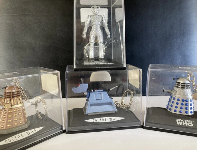 Doctor-Who - Four Keyrings (2004) - K9 - Dalek X 2 - Cyberman - Display Cases