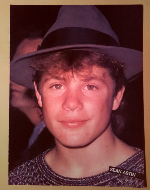 MAGAZINE PINUP SEAN ASTIN 1980s Back KIRK CAMERON EUR 4,04