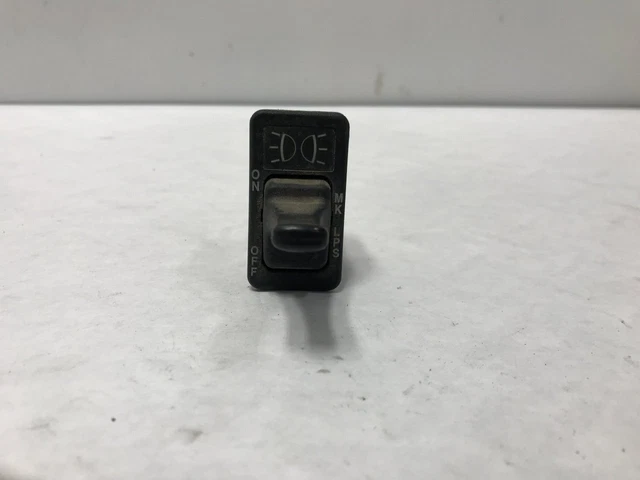 International 9400 MARKER/PARK LIGHTS Dash/Console Switch - Used | P/N 2016476C1