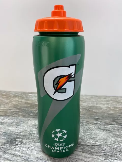 https://www.picclickimg.com/ThkAAOSwgPdhDBGD/Gatorade-Squeeze-Sports-Water-Bottle-Soccer-Champions-League.webp