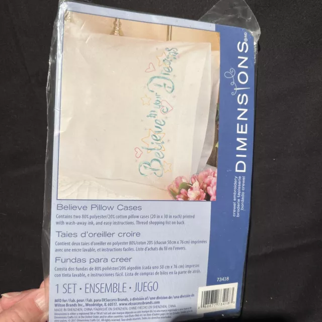 Estuches de almohada Dimensions Believe bordados de crecha, NUEVOS