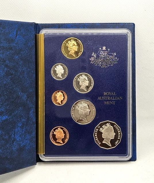 1975 UNCIRCULATED MINT Set--Royal Australian Mint--No