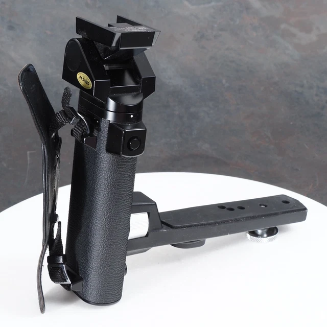 ^ Olympus Electronic Power Bounce Grip 2 w/ Bracket [EX+++]