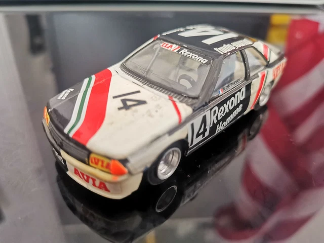 Modèle Réduit 1/43 - Renault Fuego 1982 Aux Couleurs Rexona Avia - Marque Top 43 - Occasion