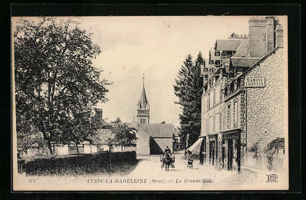 CPA Tessé-la-Madeleine, La Grande Rue