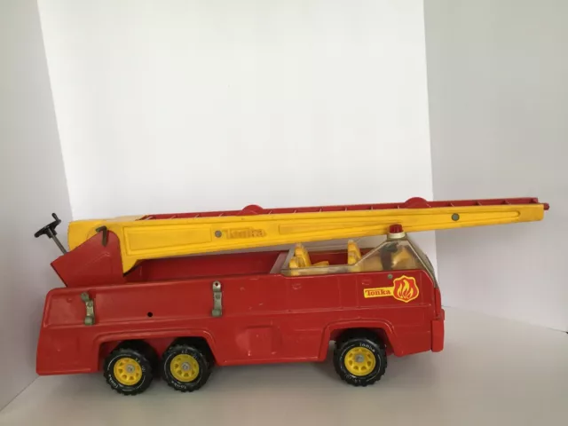 Tonka Metal Toy Fire Truck Vintage Red Long Extendable Ladder 32202 Engine