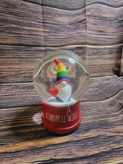 Nuevo globo de nieve con nombre musical de Rae Dunn ""Kindness Wins