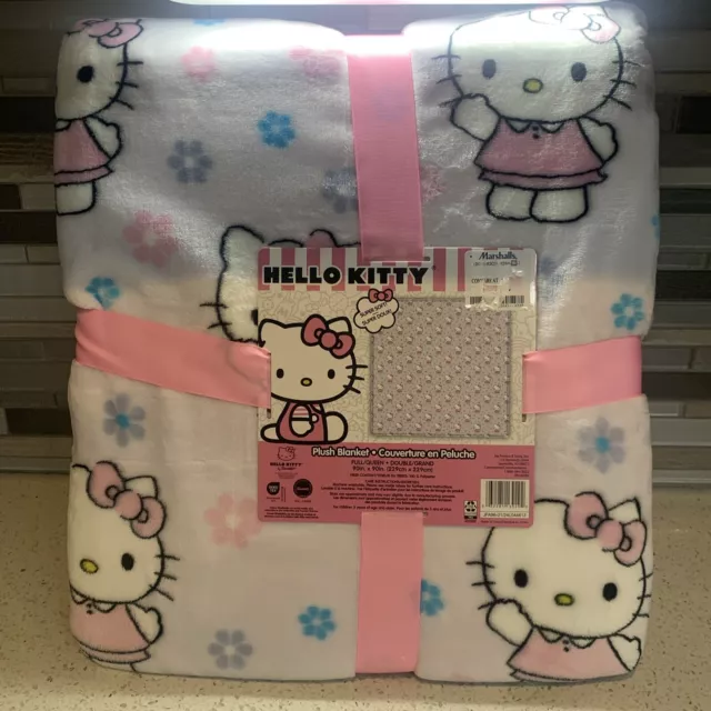 New Hello Kitty Pink Spring Daisy 90 x 90 Plush Full Queen Super Soft Blanket