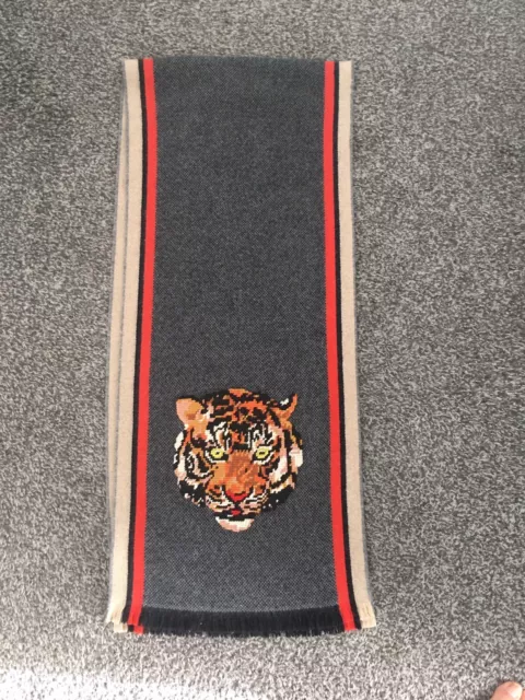 Gucci Highland Tiger Scarf