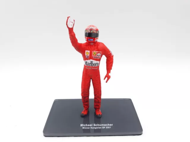 Figura de Michael Schumacher 2001, Scuderia Ferrari, escala 1:18