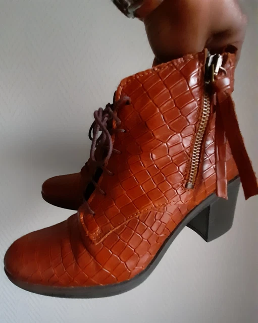 Magnifiques Bottines En Cuir Façon Croco Camel Delfi Calcados P 37