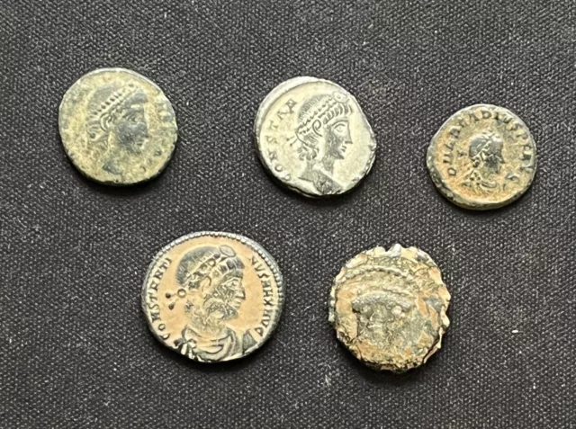 Lot de 5 monnaies romaines du 4ème siècle (5a)