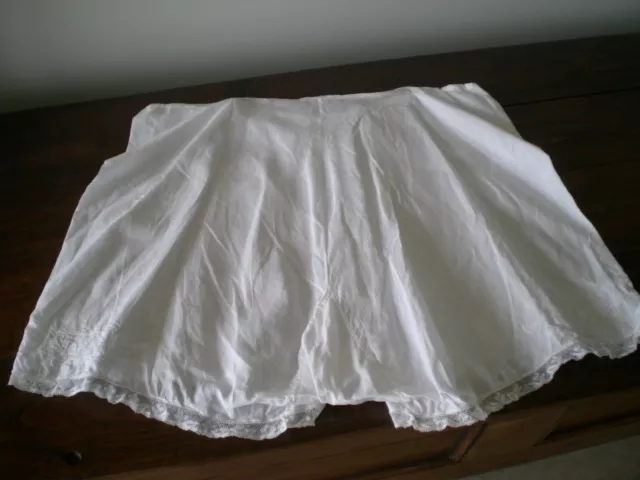 culotte jupon femme vêtement ancien coton 45cm brodée Marthe