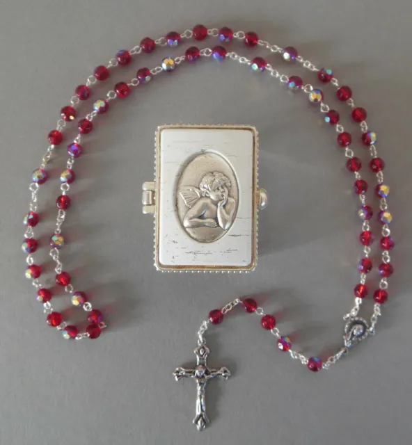 Rosenkranz rot schimmernde Perlen mit Schatulle Engel Verarbeitung So 26