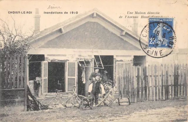 Cpa 94 Choisy Le Roi / Inondations 1910 / Une Maison Devastee De L'avenue Henri