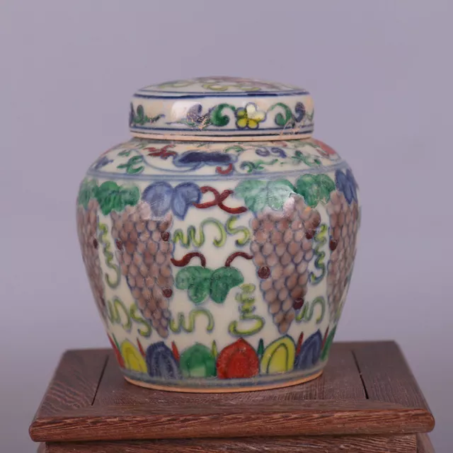 China Porcelain Ming Chenghua Contending Colors Grape Pattern Tea Caddies 4.33''