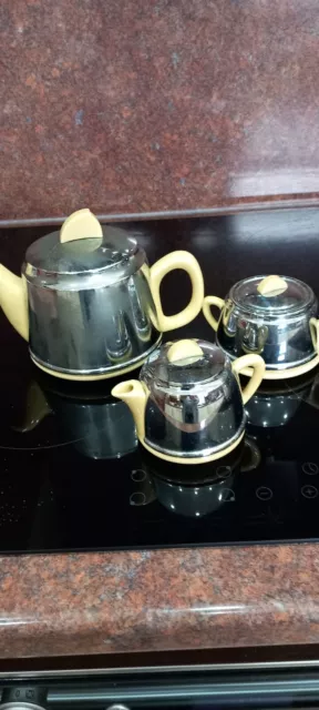 Art deco heatmaster style teapot cream & sugar, yellow . vgc