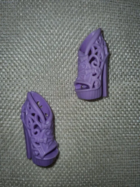 Monster High Catrine DeMew Purple Shoes Spare/Replacement Scaris Series