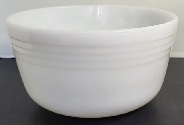 Pyrex Hamilton Beach Large White Milk Glass Ribbed Mixing Bowl #30 Vintage