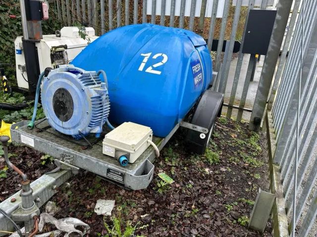 Blue 1100litre Water Bowser Trailer