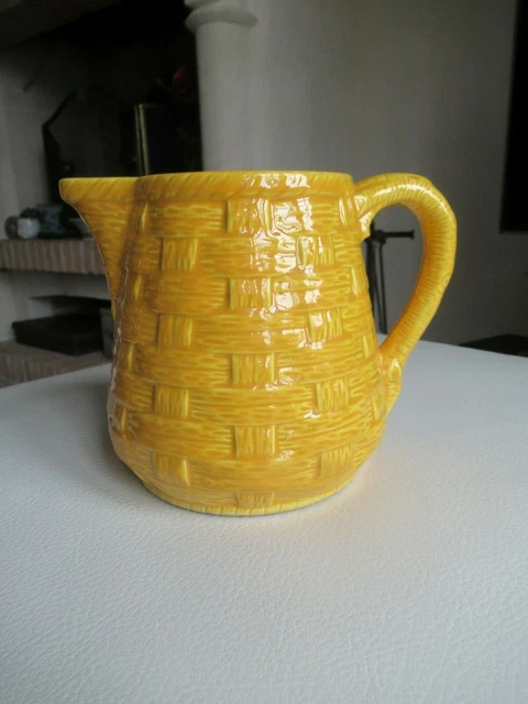 ancien pot à eau Digoin Sarreguemines jaune