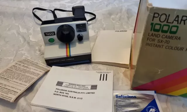 1970s Polaroid 1000 Land Camera for SX-70 Instant Colour Pictures, Green Button