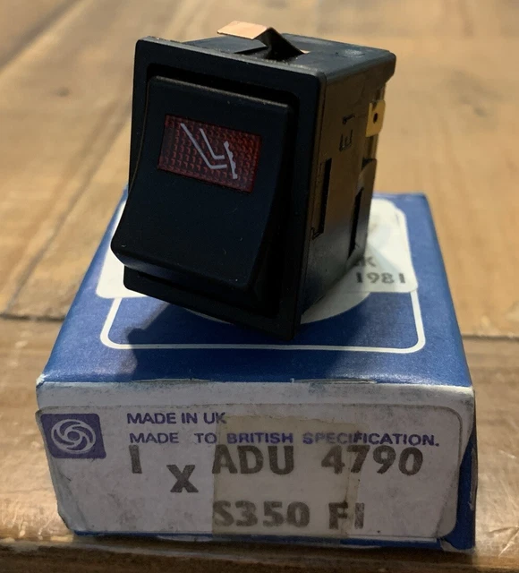 CLASSIC MINI HAZARD WARNING SWITCH LUCAS YUF101660 1976> MK4 COOPER AUSTIN AL30 – Old Skool Mini's Ltd