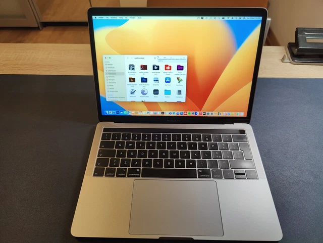 Apple MacBook Pro 13,3" (256GB SSD, Intel Core i5 8a Generazione, 2,3GHz,...