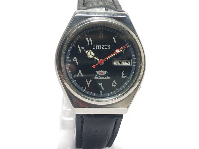 Vintage Citizen Automatic 8200 Movement Analog Day Date Dial Wrist Watch F122