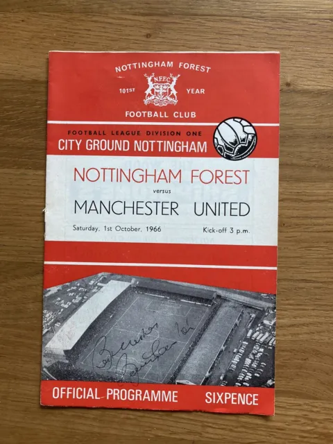 Bobby Charlton Signed Nottingham Forest  V  Manchester United Programme Oct 1966