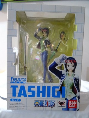 Bandai Figuarts Zero One Piece Tashigi Figure Bandai PVC SEALED Originale 100% 