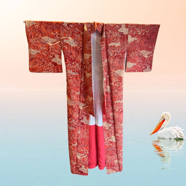 Vintage Japanese Women’s Long Coat Kimono Kabukis Silk Red Color Traditional 