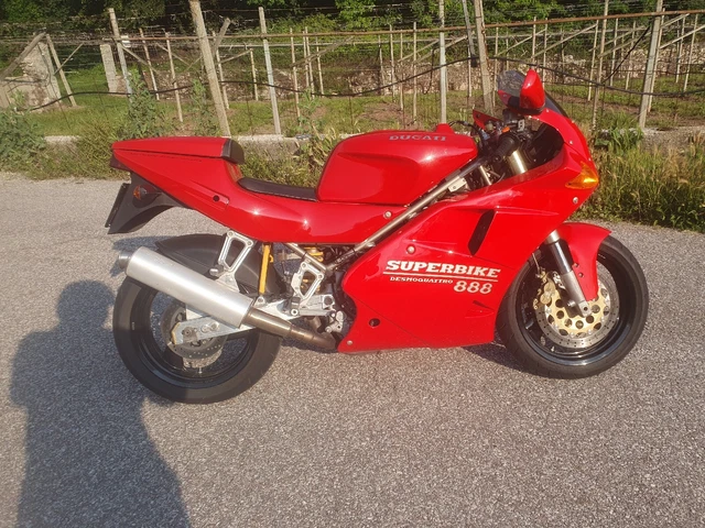 Ducati 888 Biposto Stradale