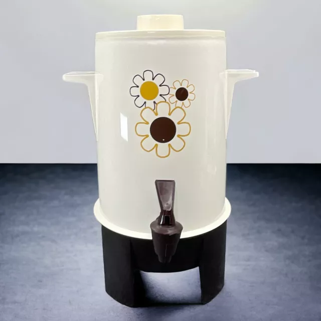 https://www.picclickimg.com/TkYAAOSw9KxlDxG0/Vintage-Coffee-Maker-Regal-Poly-Perk-10-20-Cup.webp