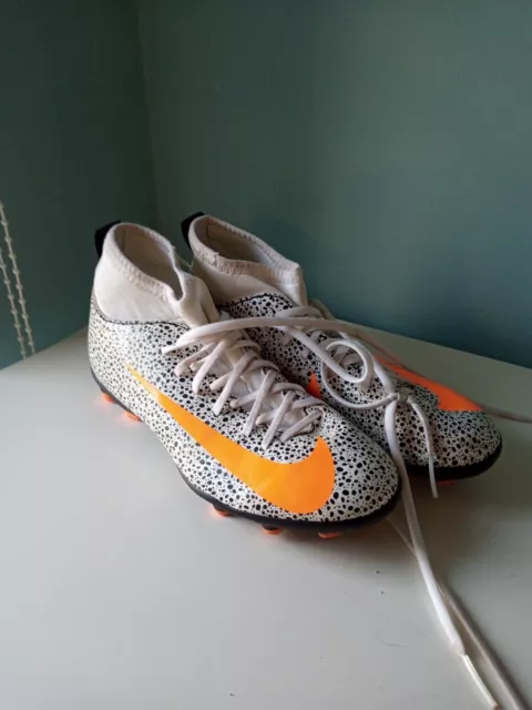 Mercurial cr7 junior on sale