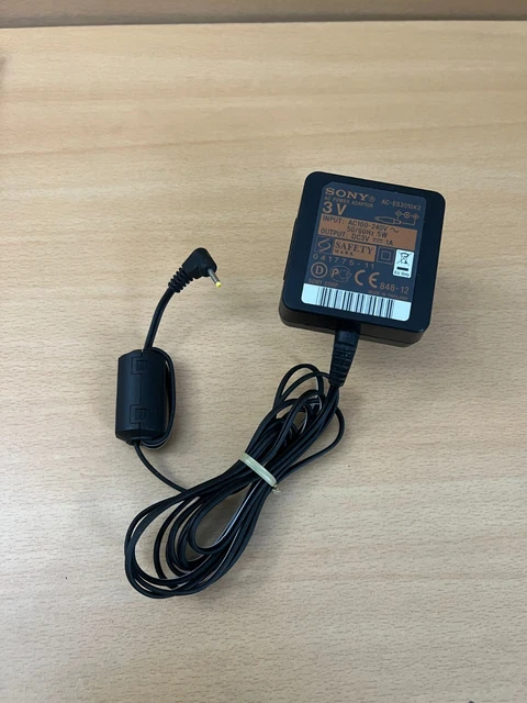 Sony AC-930A Adapter 9V 600mA + Spezial Kabel Ladegerät? (Defekt) in