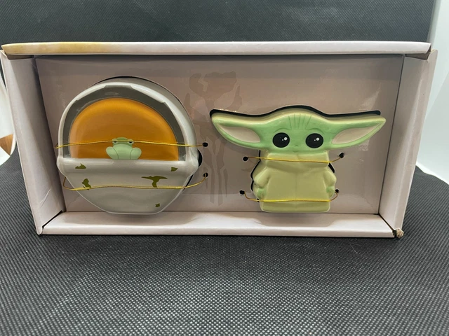 NEW Star Wars Mandalorian BABY YODA GROGU Salt and Pepper Shaker Kitchen Set