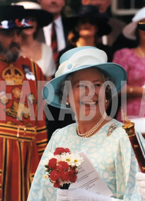 Foto vintage Reali, Londra,  Regina Elisabetta II, Stampa 20 x 15 cm