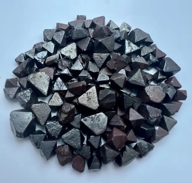 309 CT Full And Well Terminated Beautiful Magnetite Crystals Lot. PAK